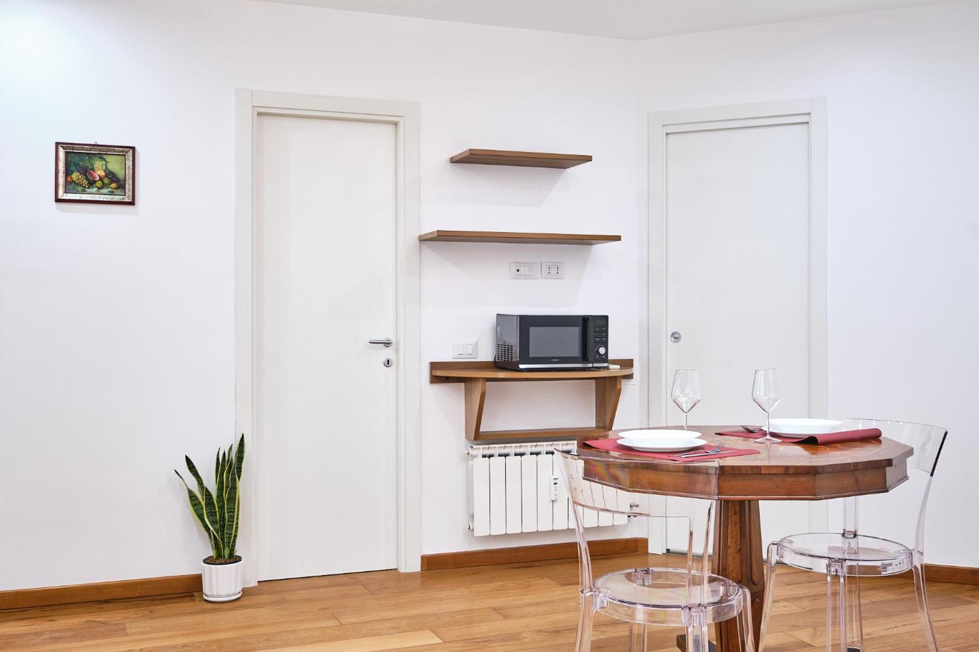 2nd Level Apartment Rom